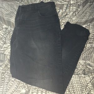 Black skinny boyfriend jeans