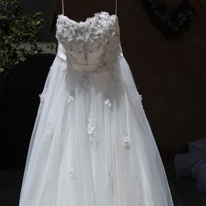 Alfred Angelo's Snow White Wedding Dress