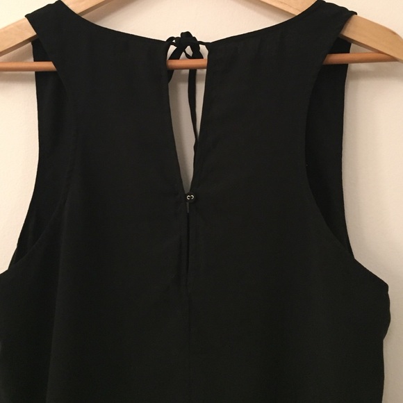 Black sleeveless top - Picture 4 of 6