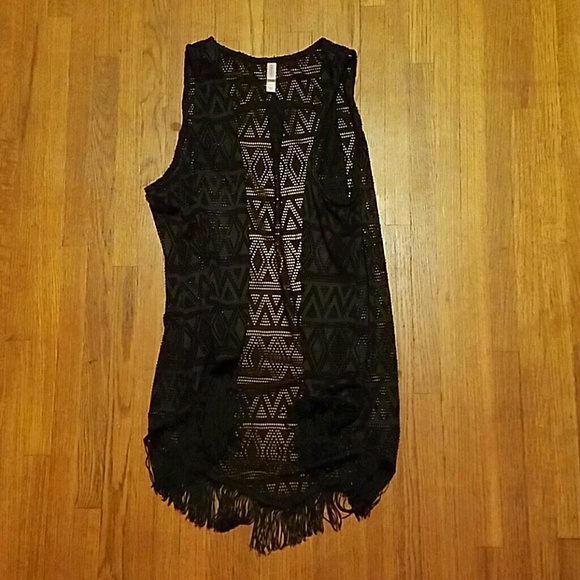 Black vest!
