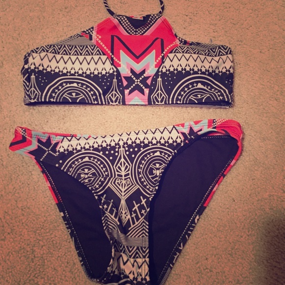 Bathing suit