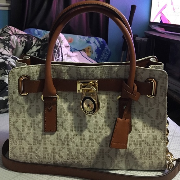 HOLDMichael Kors hamilton handbag (cream)