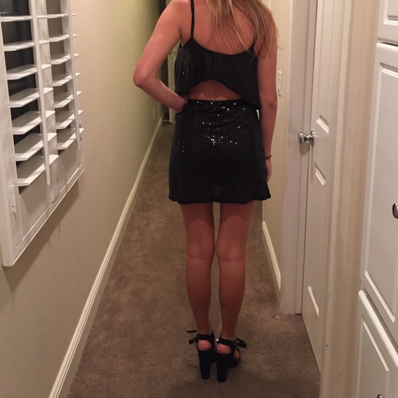 black sparkly TOBI short dress - Picture 2 of 3