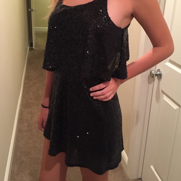 black sparkly TOBI short dress - Picture 3 of 3