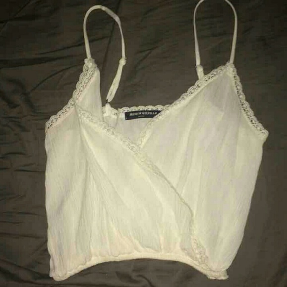 SOLD Brandy Melville Tank Crop Top - Picture 2 of 2