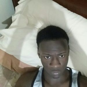 Meet your Posher, Johnneil