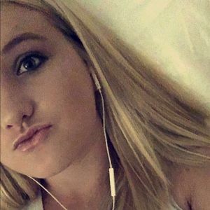 Meet your Posher, Hailey