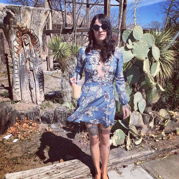 Hi, I’m Jennifer. 🍓 no returns on all orders - Picture 4 of 4