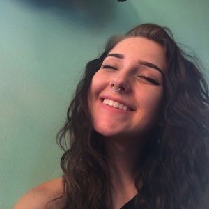 Meet your Posher, Leigha