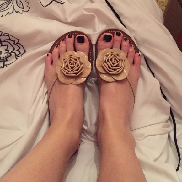 Carlos Santana nude floral sandals