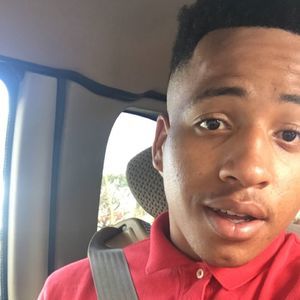 Meet your Posher, Dion