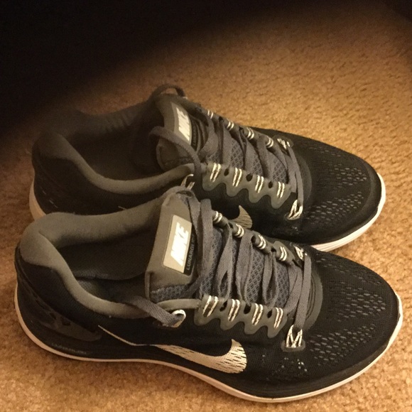 Used Nike Lunar - Picture 3 of 4