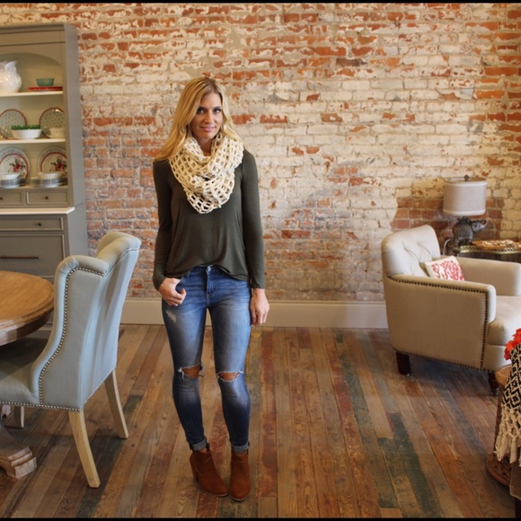 ✨RESTOCKED ✨Chestnut brown bootie - Picture 4 of 4