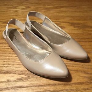 BNWOT BCBGeneration Tan Pointed-toe Flats, SZ 6.5B