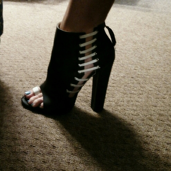 GX by Gwen Stefani Misaki Booties