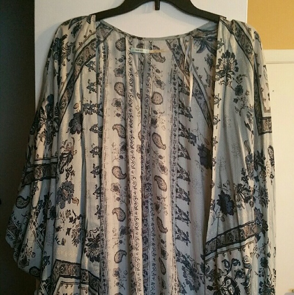 M/L Kimchi Blue Kimono