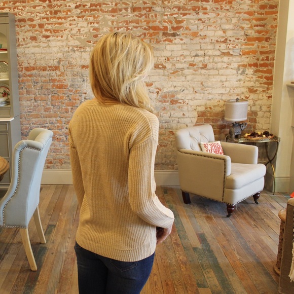 Tan knit sweater with leather trim pocket - Picture 2 of 3