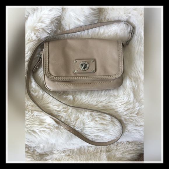 Marc Jacobs Wallet Crossbody - Picture 1 of 4