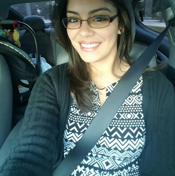 Black and white patterned dress - Picture 3 of 4