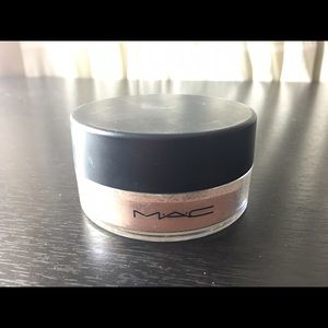 Mac in Honey Rose