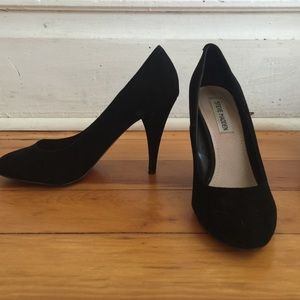 Steve Madden UNITYY Black Suede Heels