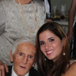 Meet your Posher, Mia