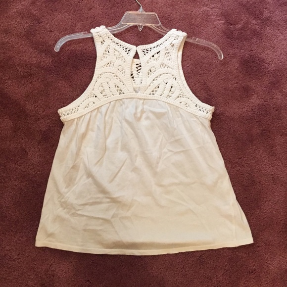🌟 Ivory Embroidered Tank - Picture 2 of 2