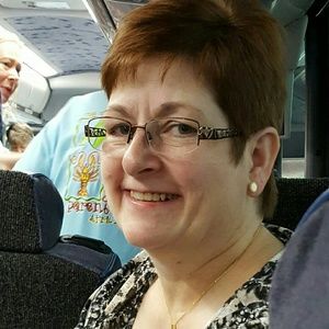 Meet your Posher, Beverly