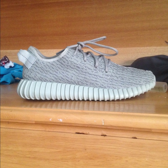 Yeezy boost 350 moonrock