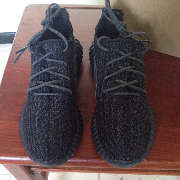 Yeezy boost 350 pirate black