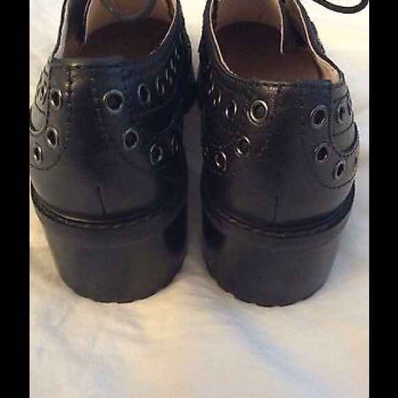 🌸HOST PIICK🌸MICHAEL KORS Studded Shoes new - Picture 4 of 4