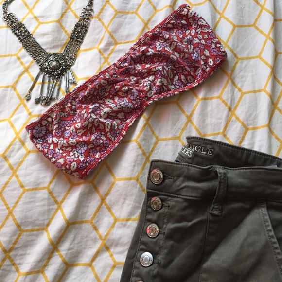 🎉4 for 20$ AE floral festival bandeau top - Picture 1 of 3
