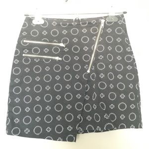 H&M Patterned Asymmetrical Skirt