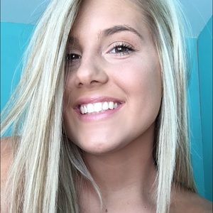 Meet your Posher, Mallory