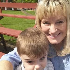 Meet your Posher, Theresa