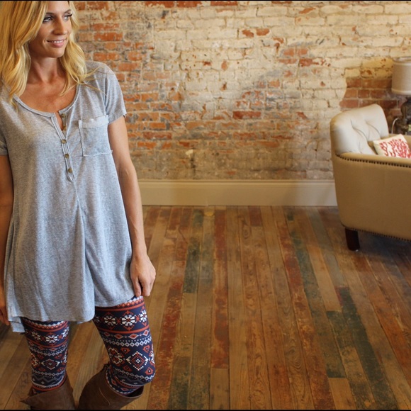 Navy, orange and light blue printed leggings - Picture 2 of 2