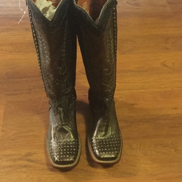 Dan post boots