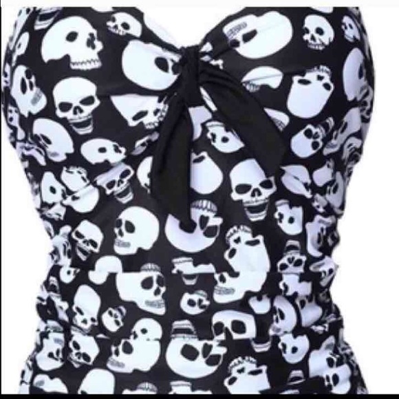Other - Skull swimsuit plus 2X new