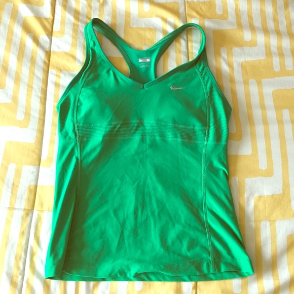 NikeFit Dry M workout top