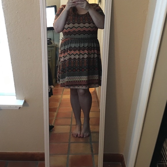 Scoop neck dress