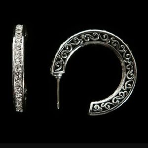 Medium cuff earrings