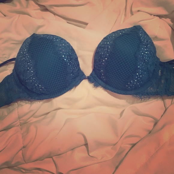 Victoria's Secret bombshell push-up NEW