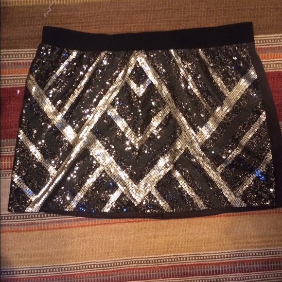 Sequence Skirt - Picture 1 of 2