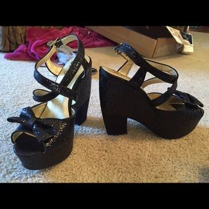 Seychelles Chunky Heel Sandals