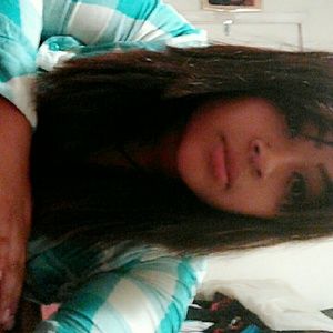 Meet your Posher, Esmeralda