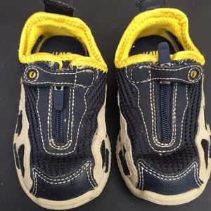 Toddler boys shoes
