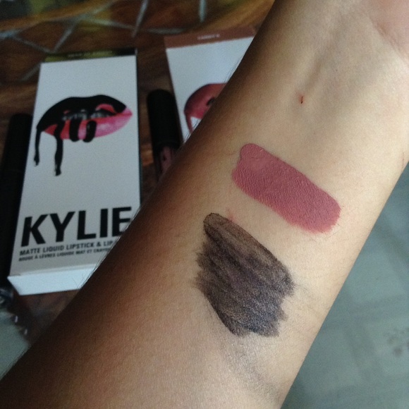 MUST READ- how to spot a fake Kylie lipstick kit - Picture 4 of 4