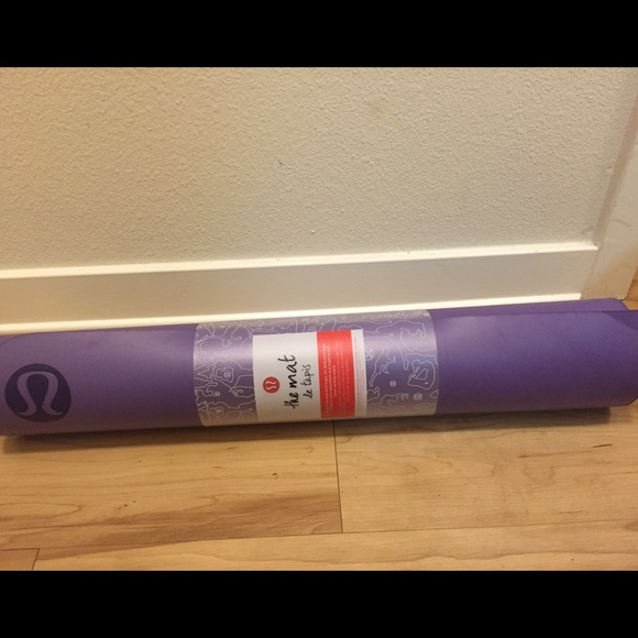 New - Lululemon Athletica yoga mat
