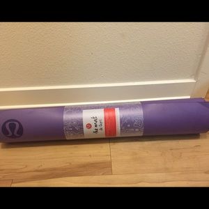 New - Lululemon Athletica yoga mat