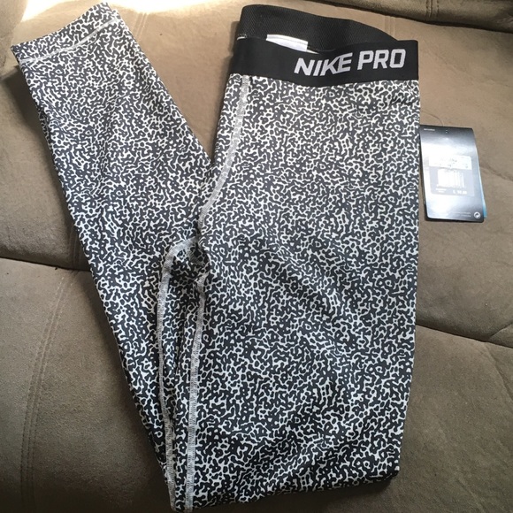 Nike Pants - Nike Pro Dri-Fit pants